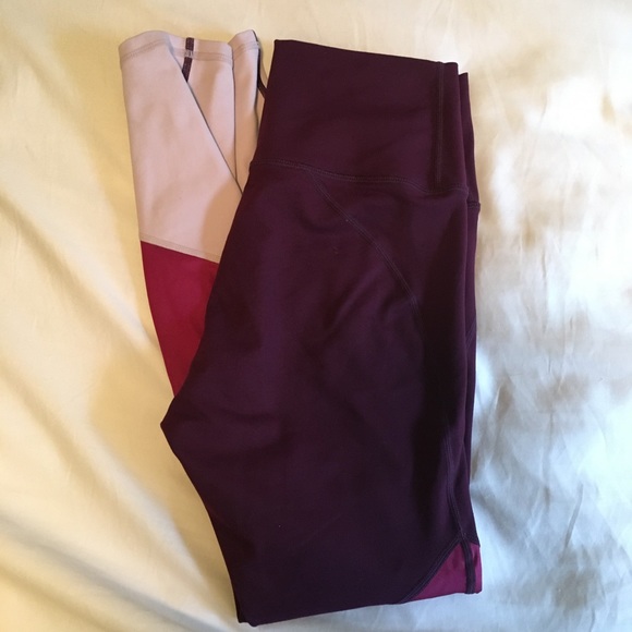 FABLETICS multi-colored leggings. - Picture 1 of 3